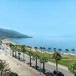 Premium Beachfront Apartamento *