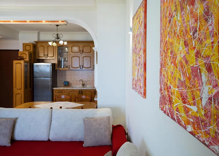 Premium Beachfront Apartment *